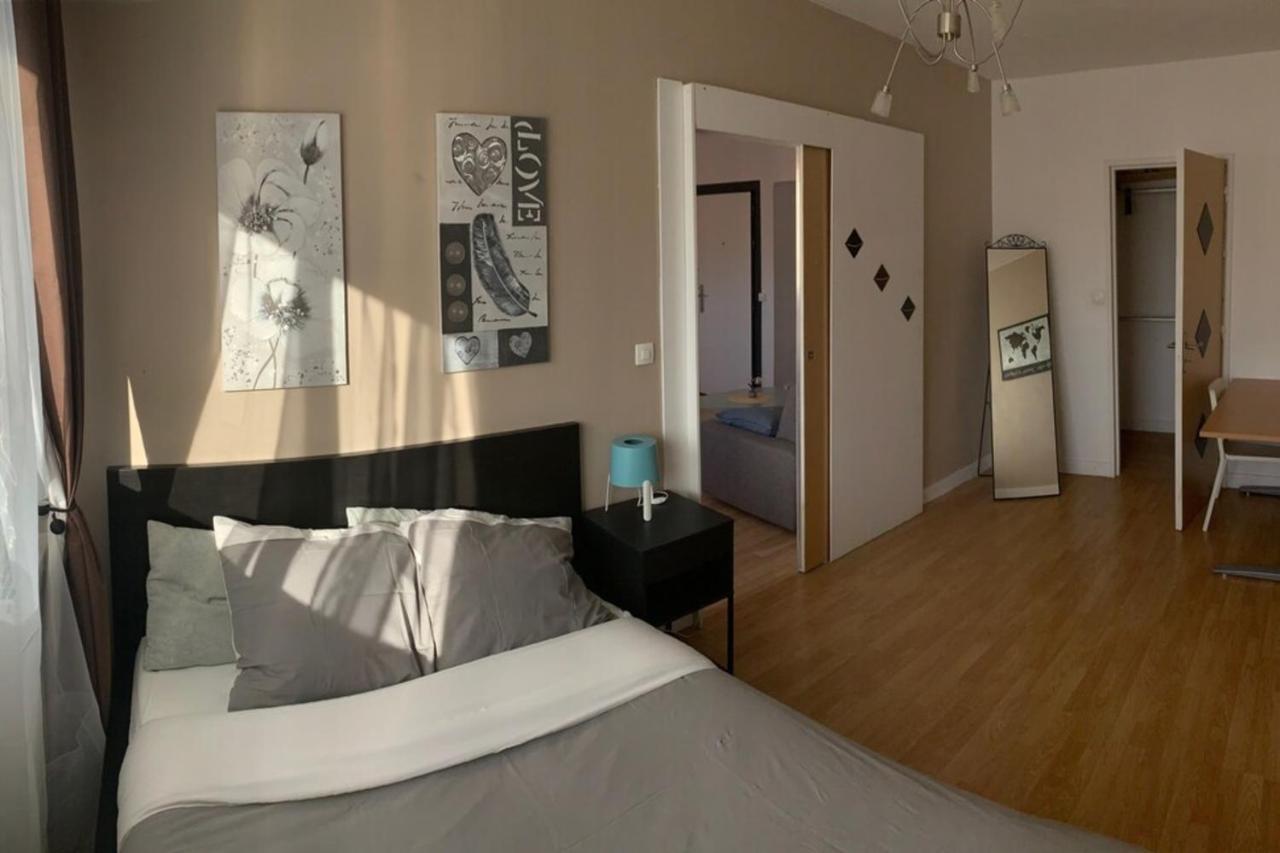 Le Richelieu Comfortable 1 Bedroom Apartment Gratte-Ciel District วีเลอร์บาน ภายนอก รูปภาพ