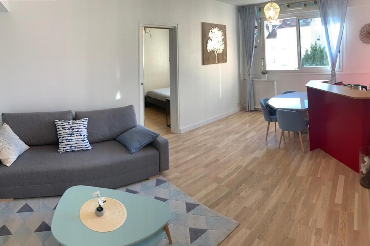 Le Richelieu Comfortable 1 Bedroom Apartment Gratte-Ciel District วีเลอร์บาน ภายนอก รูปภาพ